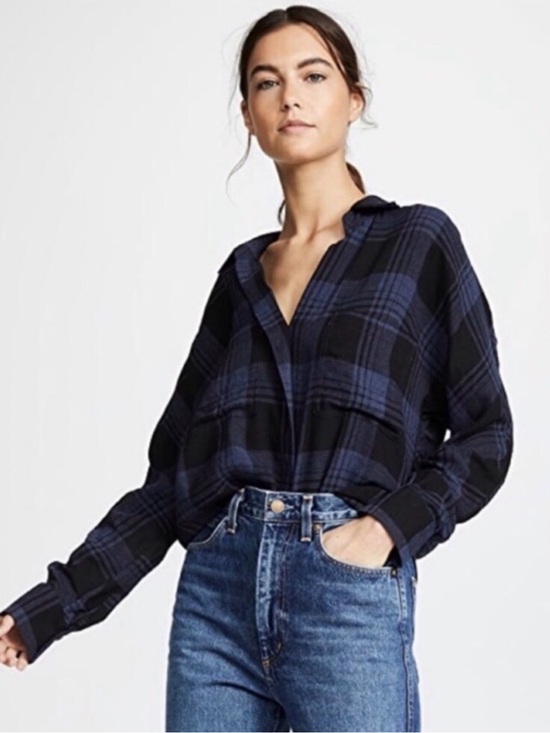 Vince Tops - Vince Black & Blue Heathered Lightweight Plaid  Pullover blouse .